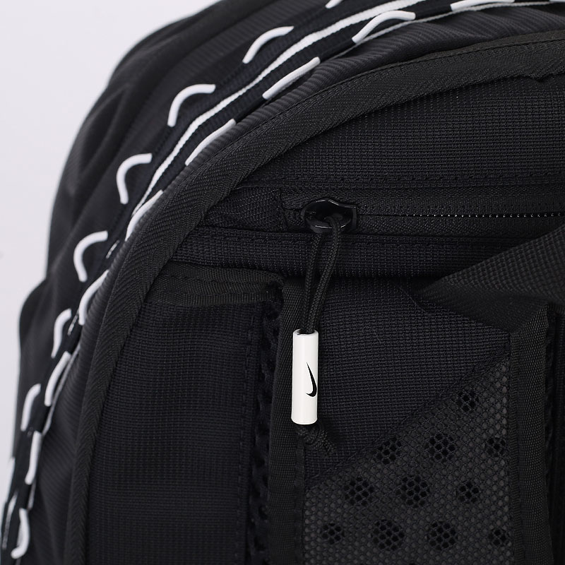  черный рюкзак Nike Giannis Backpack 29L DA9865-010 - цена, описание, фото 10